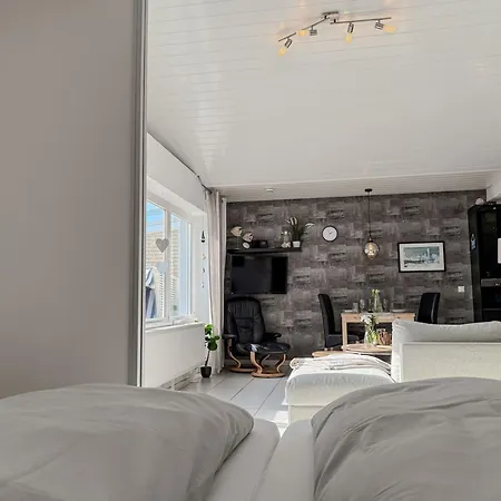 Ferienhaus Helmes Hus - *